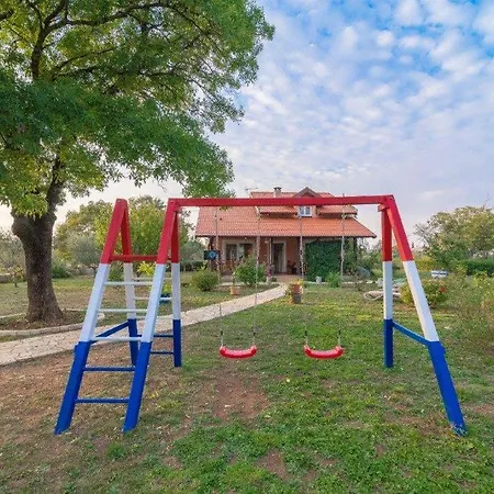 Prázdninový dům House Toni For 8 Persons