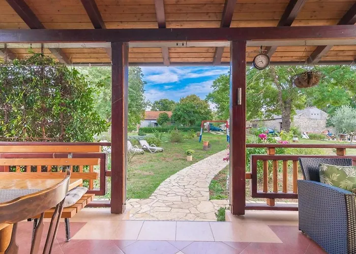 Σπίτι διακοπών House Toni For 8 Persons Brisevo