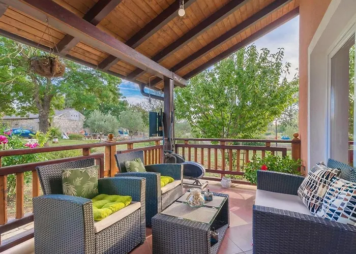 House Toni For 8 Persons *