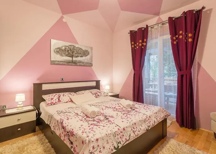 House Toni For 8 Persons